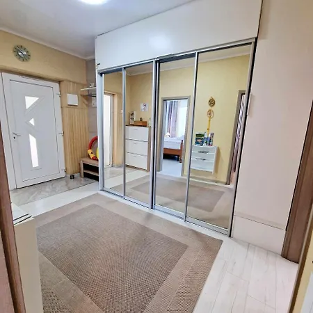 Kiwi Apartmanhaz *