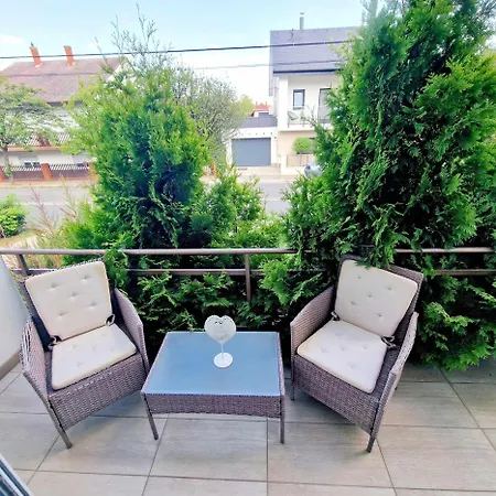 Kiwi Apartmanhaz Apartment Heviz