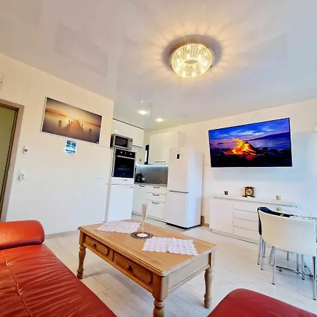Kiwi Apartmanhaz Heviz