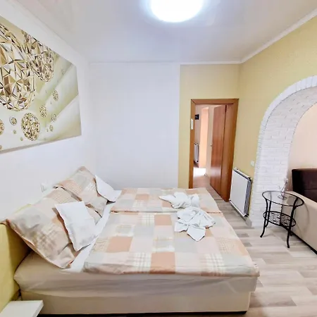 Kiwi Apartmanhaz * Heviz