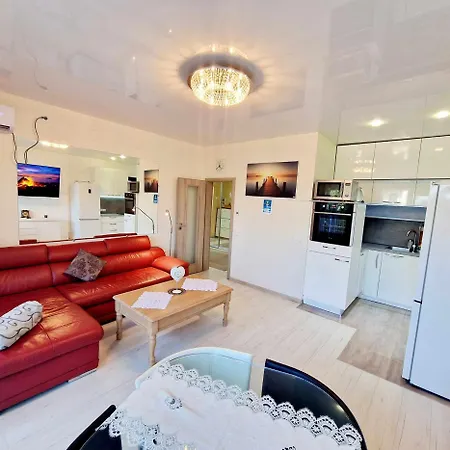 Kiwi Apartmanhaz Daire