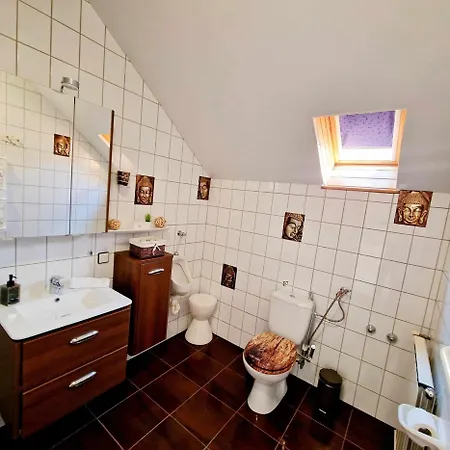 Kiwi Apartmanhaz Heviz