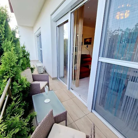 Kiwi Apartmanhaz *