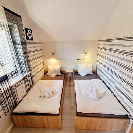 Kiwi Apartmanhaz Heviz