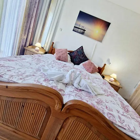 Apartment Kiwi Apartmanhaz