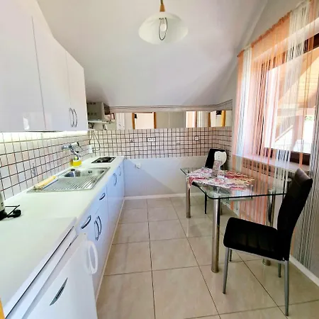 Daire Kiwi Apartmanhaz Hévíz