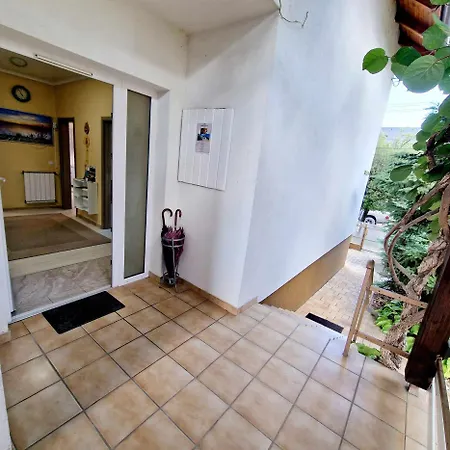 Kiwi Apartmanhaz * Heviz