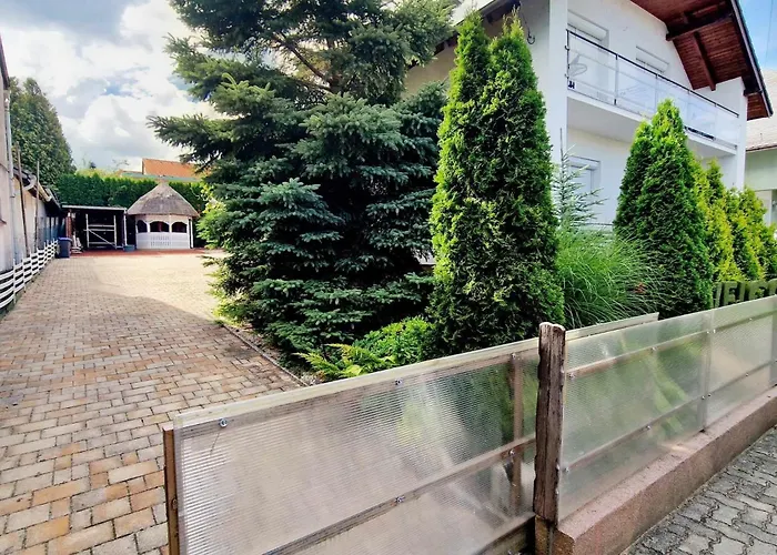 Kiwi Apartmanhaz 아파트