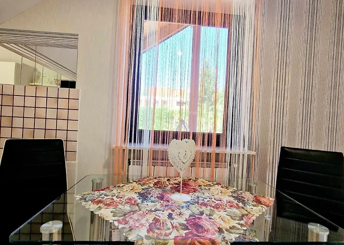 Kiwi Apartmanhaz *